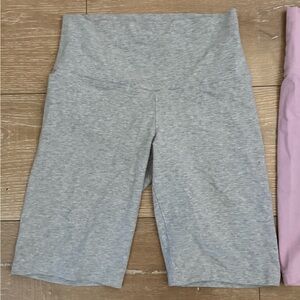 Aritzia TNA Butter Active shorts ; Size XS ; Heather grey